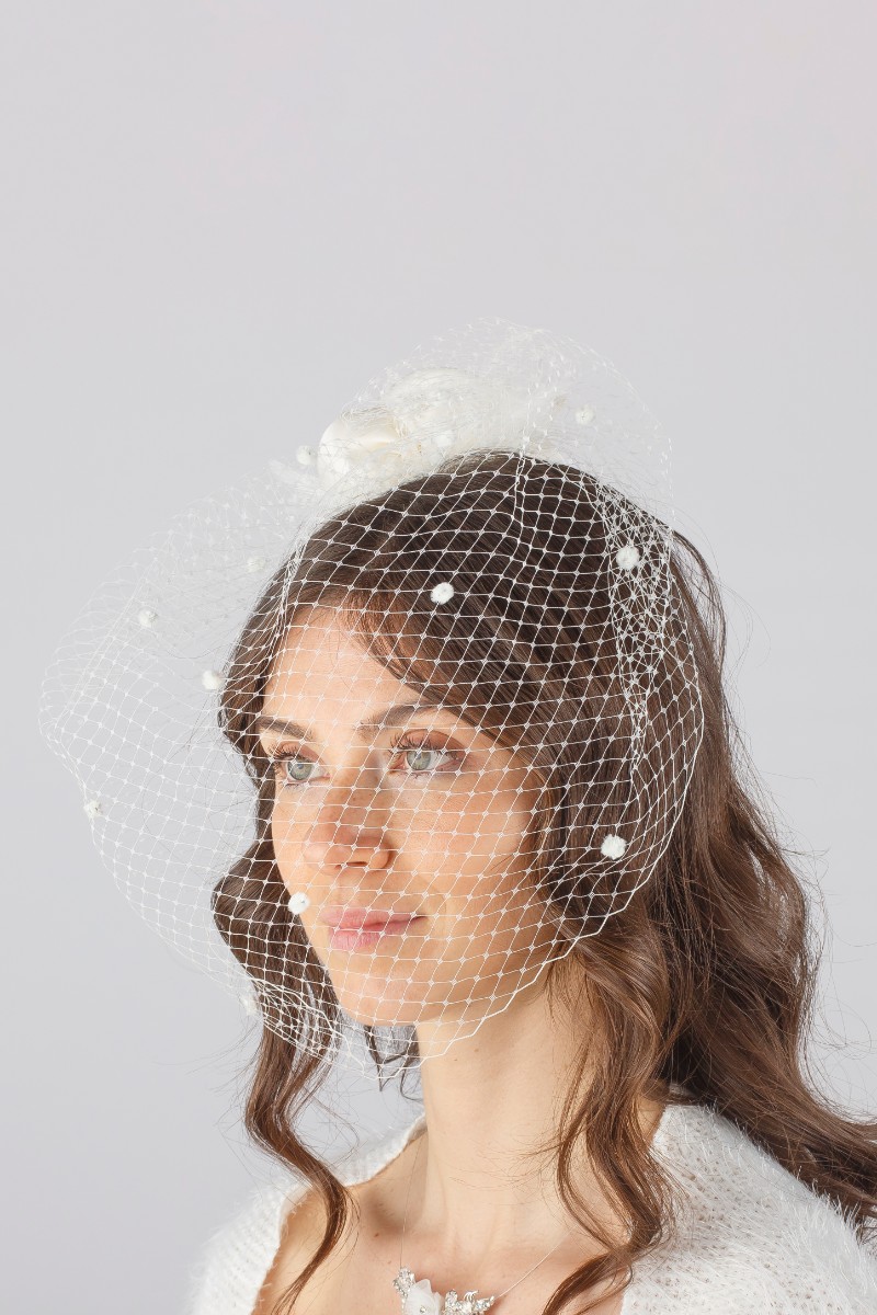 3 ROSE ORGANZA + VEL.SU PETTINE P8L49020