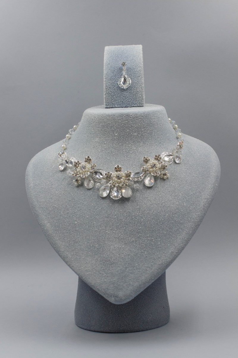 COLLANA + ORECCHINI B4UPA741