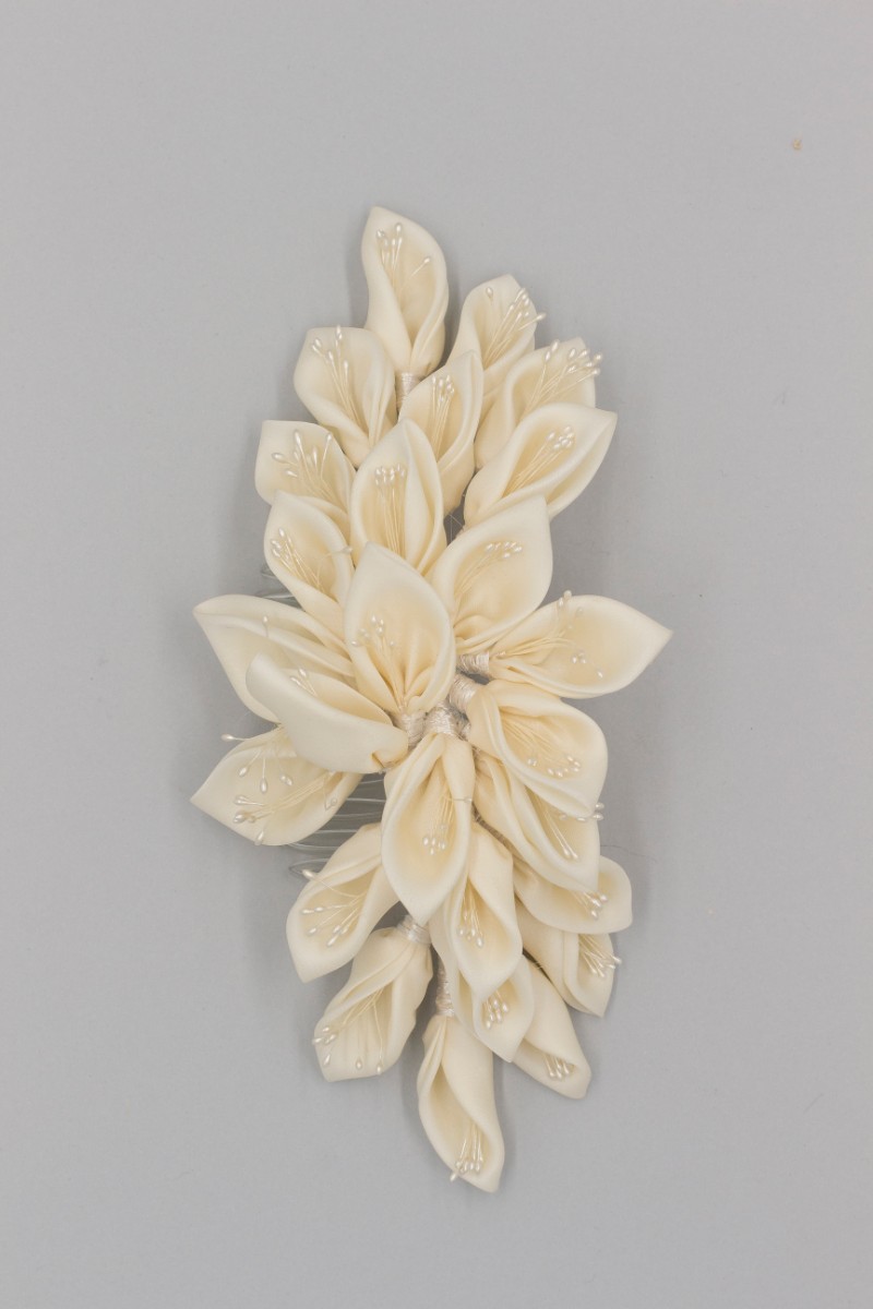 ACCONCIATURA FIORI RASO C0C10315