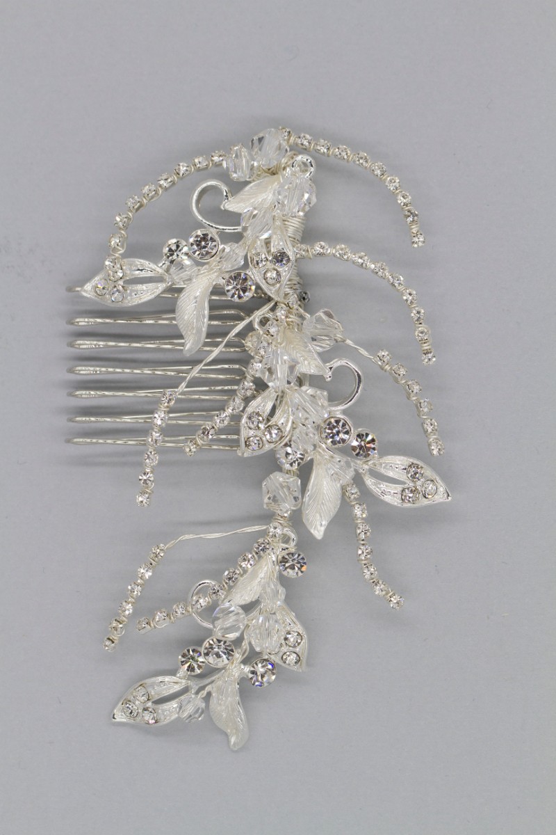 ACCONCIATURA SU PETTINE C0U83762