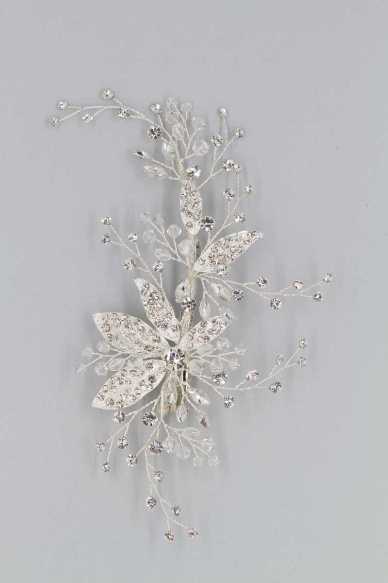 ACCONCIATURA SU PETTINE C0U83890