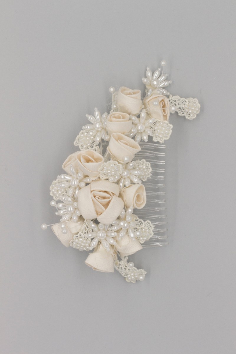 ACCONCIATURA C7U70010