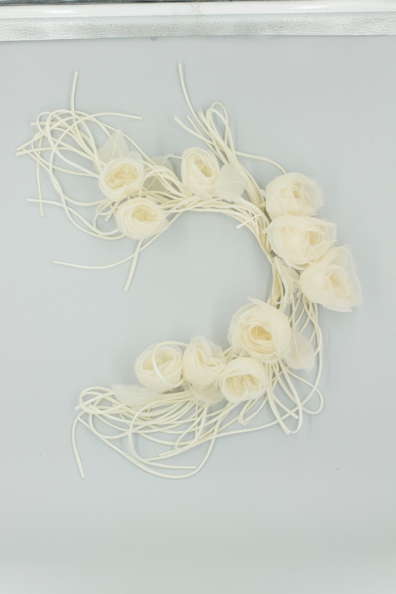 TRALCIO DI ROSE + PENDENTE Z2V80583