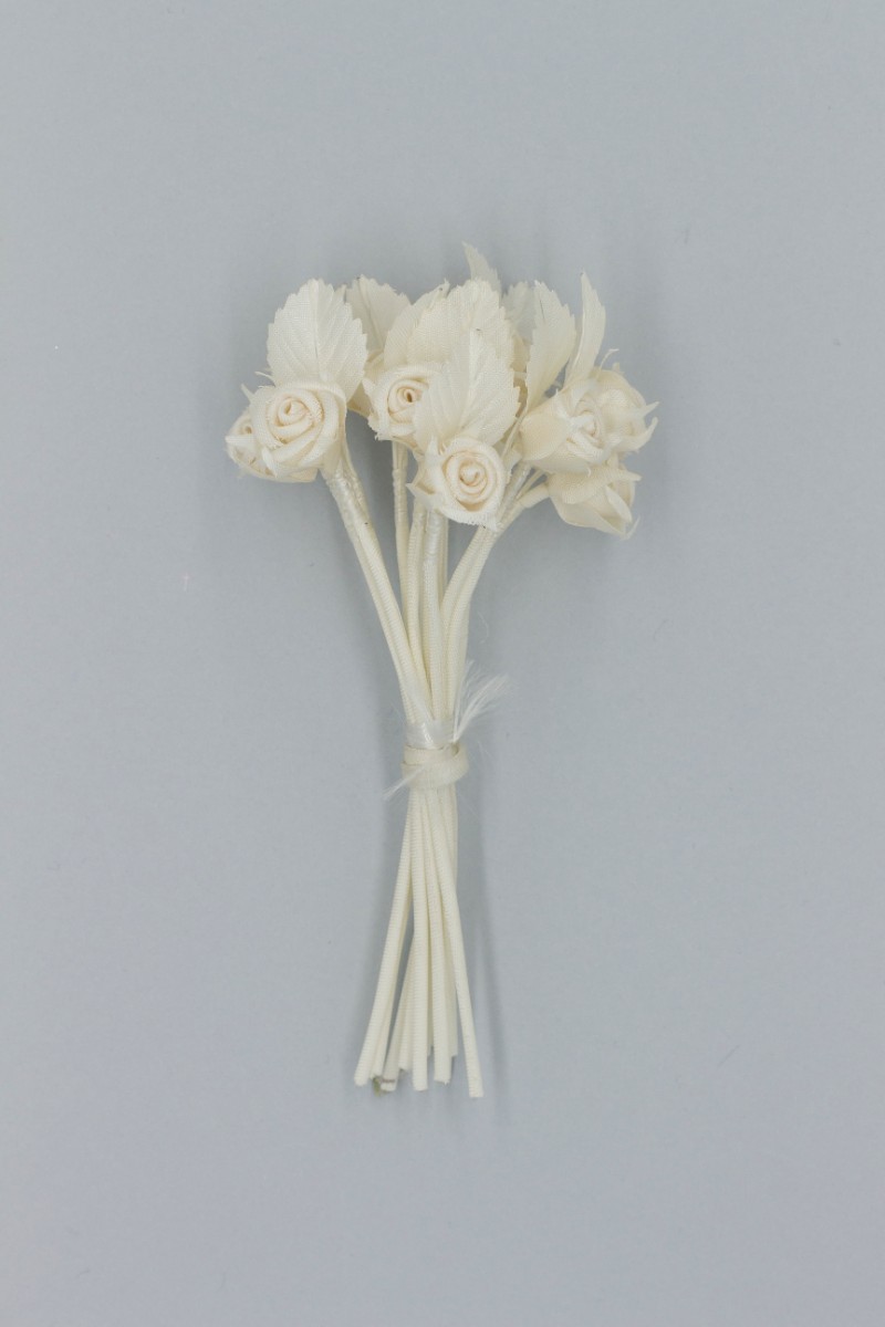 BOCCIOLO SU GAMBO CON FOGLIA Z3V8062535