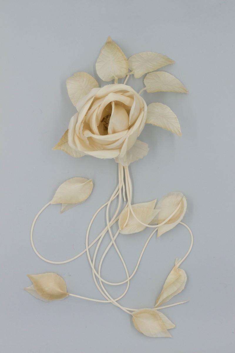 FIORE SINGOLO CON PENDENTI Z5V80727