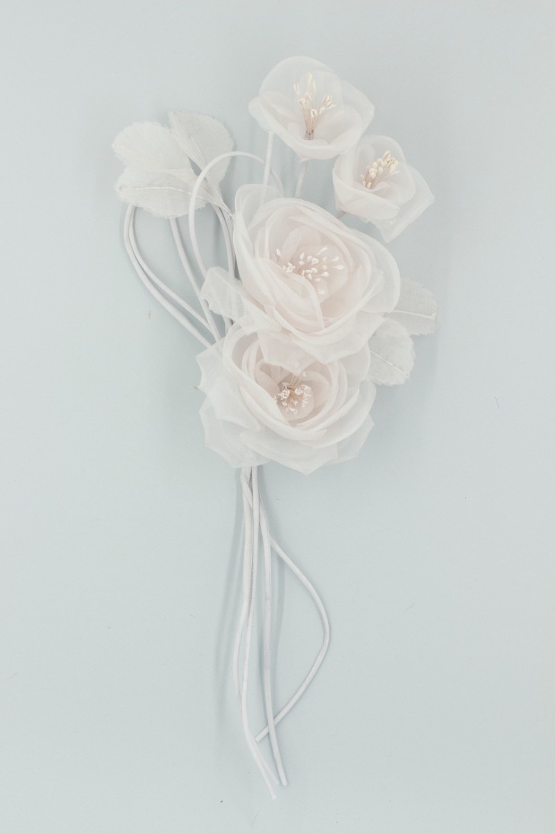 TRALCIO 2 ROSE + 2 BOCCIOLI + FOGLIE Z5V80730GL