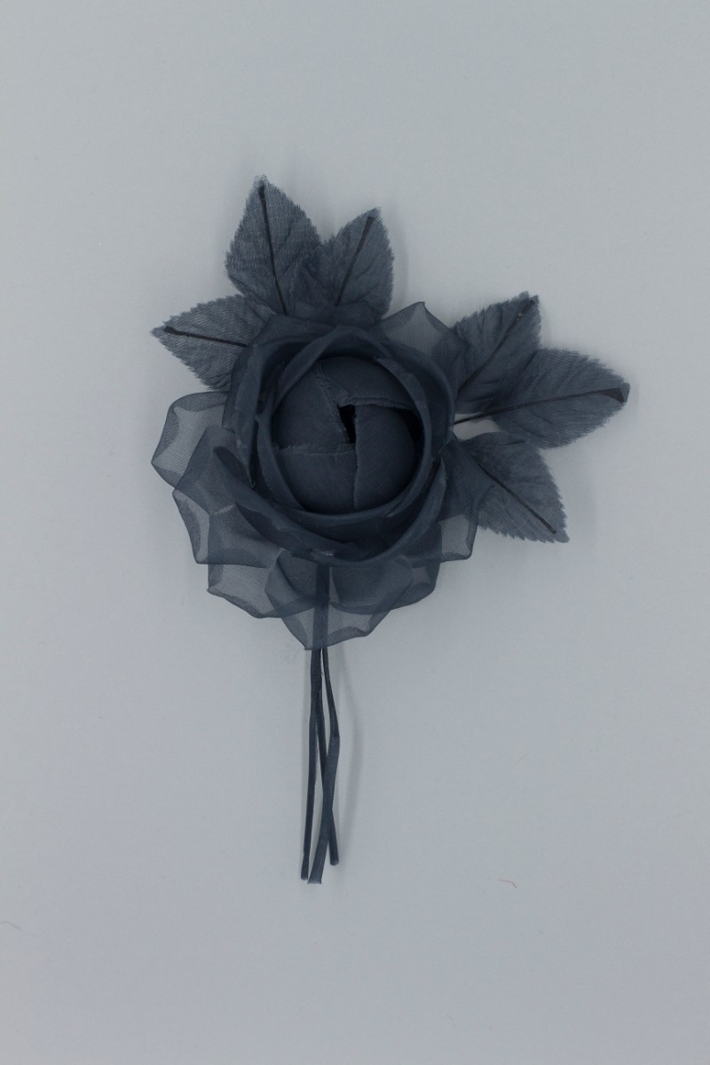 FIORE CHIUSO IN ORGANZA Z8V80101BL